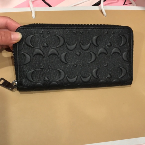 🔥Sales🔥💖 Coach Men Wallet 💖Gift Idea - Picture 2 of 6